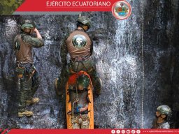 XXV Curso de Recon fortalece capacidades de rescate e inserción aérea en su cuarta semana de instrucción